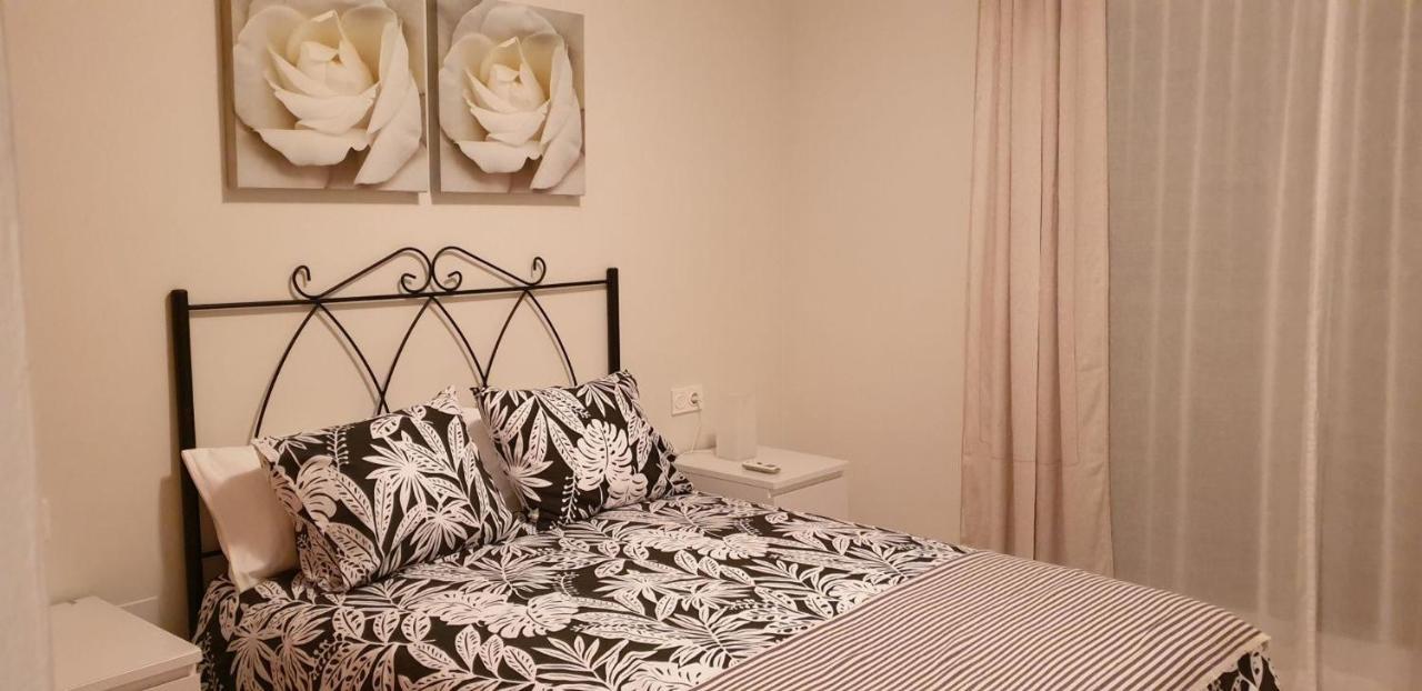 Neptuno 2B Menyber Apartment Nerja Luaran gambar