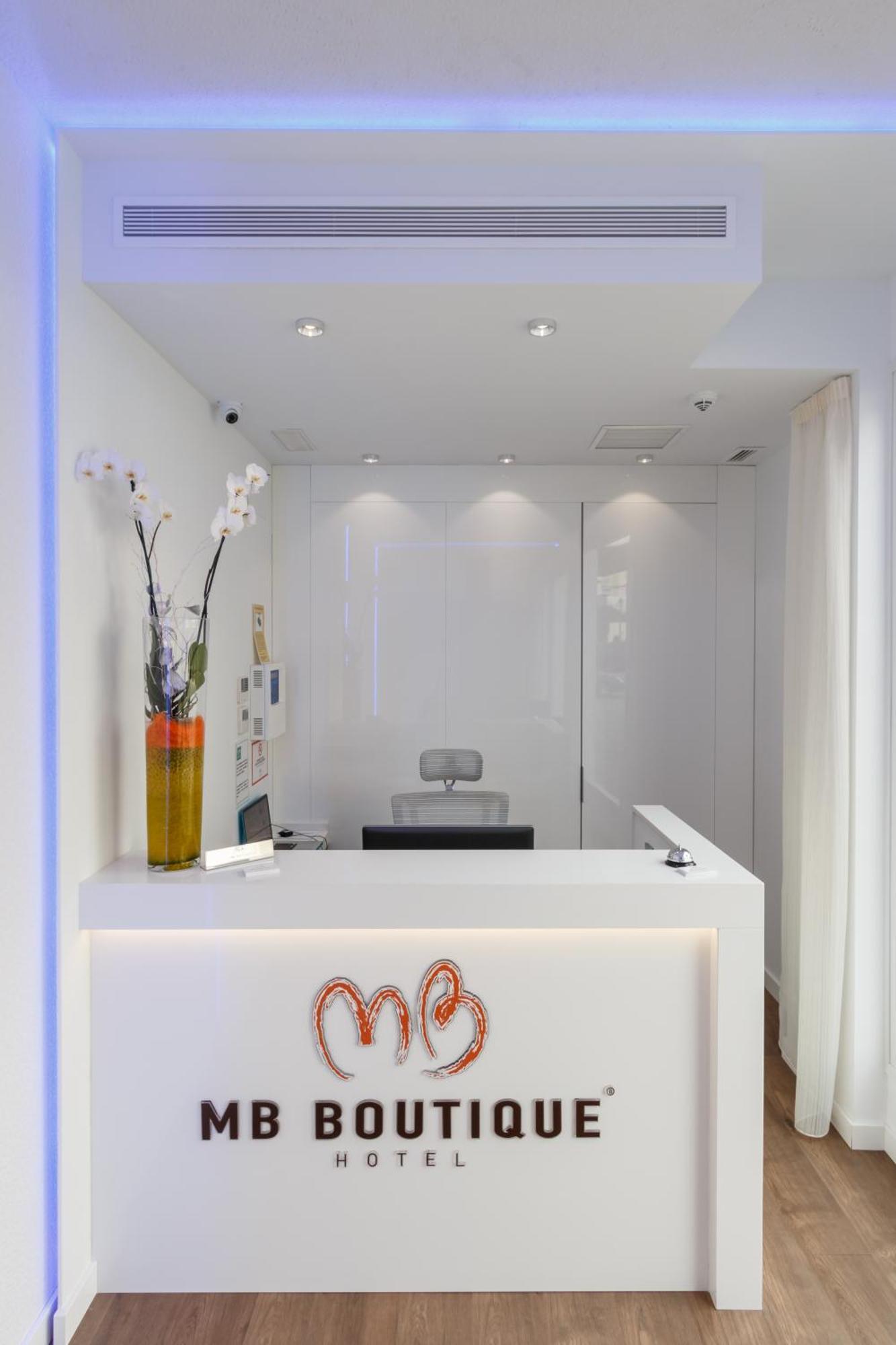 Neptuno 2B Menyber Apartment Nerja Luaran gambar